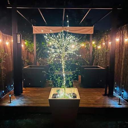 Cosy Et Lumineux Avec Parking Gratuit Apartamento