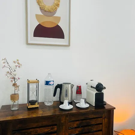 Cosy Et Lumineux Avec Parking Gratuit Apartamento