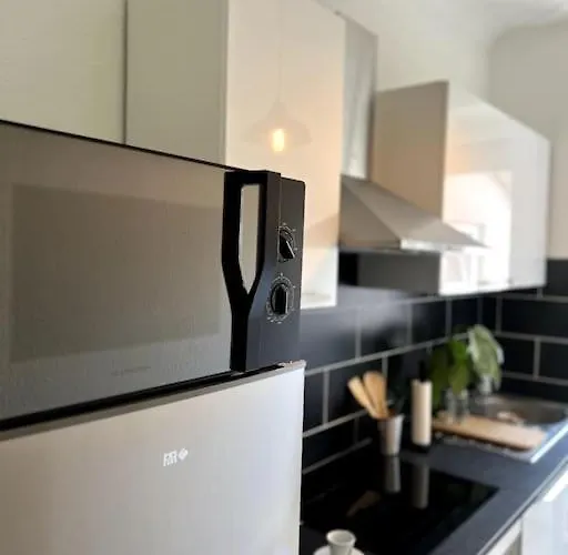 Cosy Et Lumineux Avec Parking Gratuit Appartement