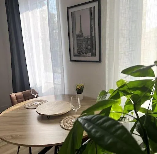 Cosy Et Lumineux Avec Parking Gratuit *